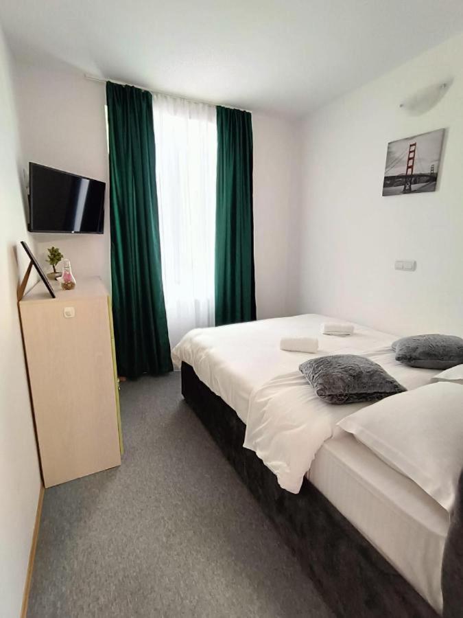 Chic Boutique Dumbrava Apartment Sibiu Exterior foto